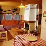 Holiday home Chalets Des Trois Hetres *